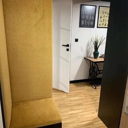 Lägenhet Nowy Loft Drewnowska 77 - Naprzeciwko Manufaktury Łódź